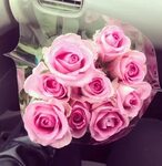 hellorosy: " e-s-c-a-l-i-e-r: " Mummy buying me flowers :) "